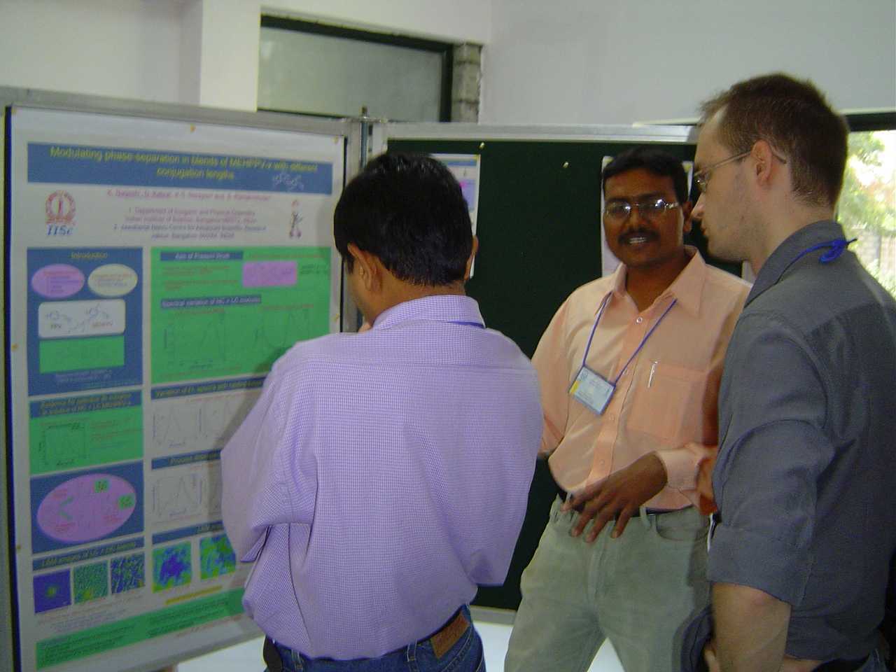 Nagesh with poster in OP2005